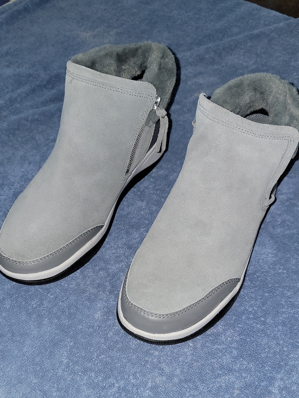 Vionic Norwood Women’s 7.5 Faux Fur Boots Grey Suede Leather Water Repellent